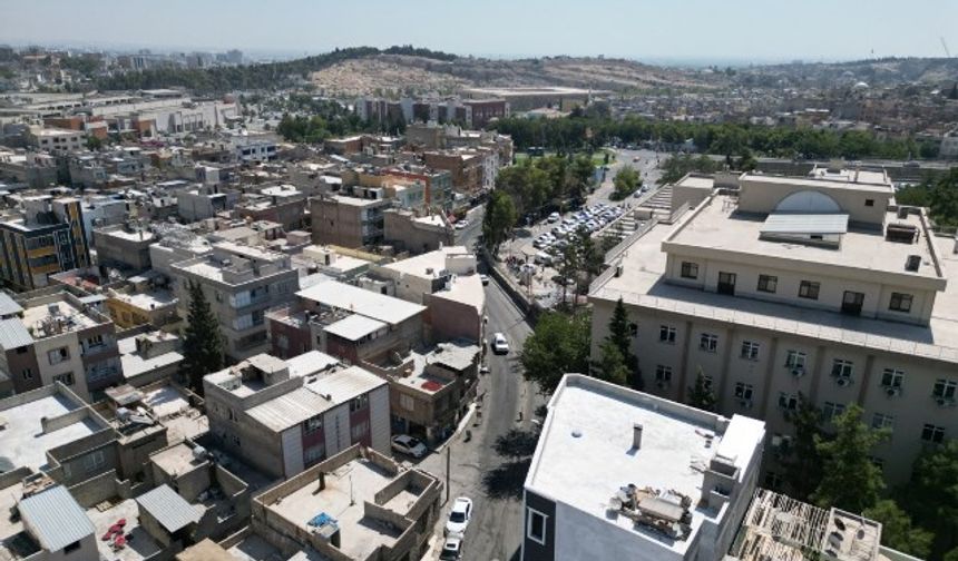 BÜYÜKŞEHİR, SSK CADDESİ’NDEKİ KANGREN SORUNU ÇÖZÜYOR