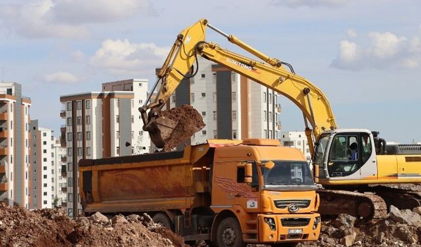 KARAKÖPRÜ BELEDİYESİNDEN MEHMETÇİK VE ATAKENT’E DEV SPOR YATIRIMI