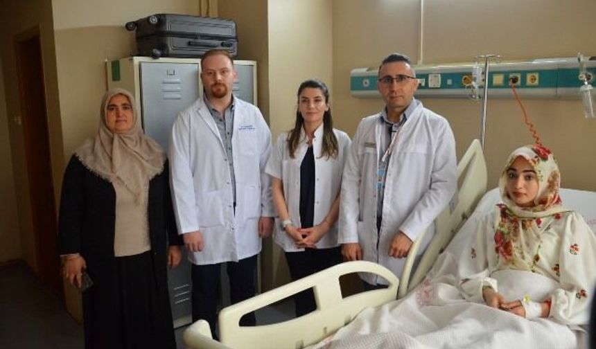 GENÇ HASTANIN KALÇASI NAKİLLE KURTULDU!