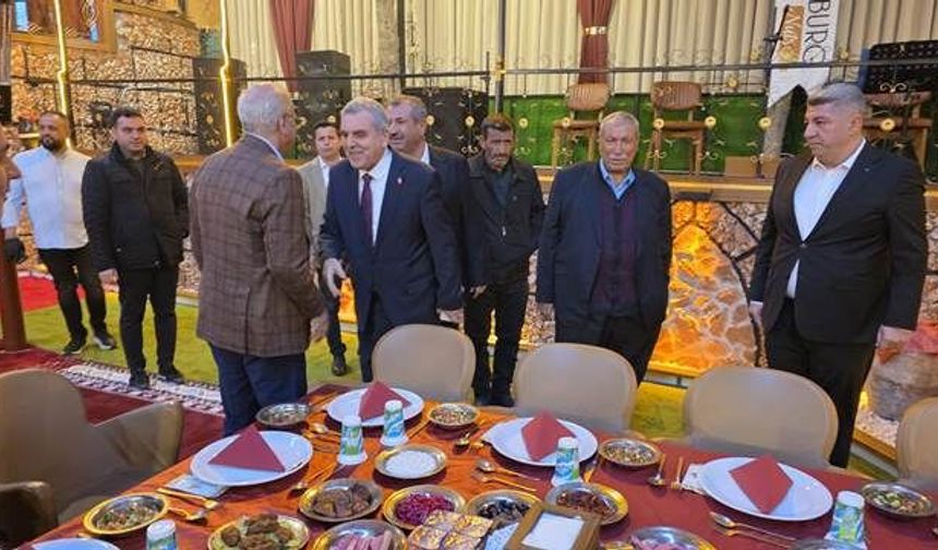 Fıstıkçım Nuts Hamburg Nuts Yönetim Kurulu Başkanı Mehmet Üzümcüoğlu'ndan iftar yemeği