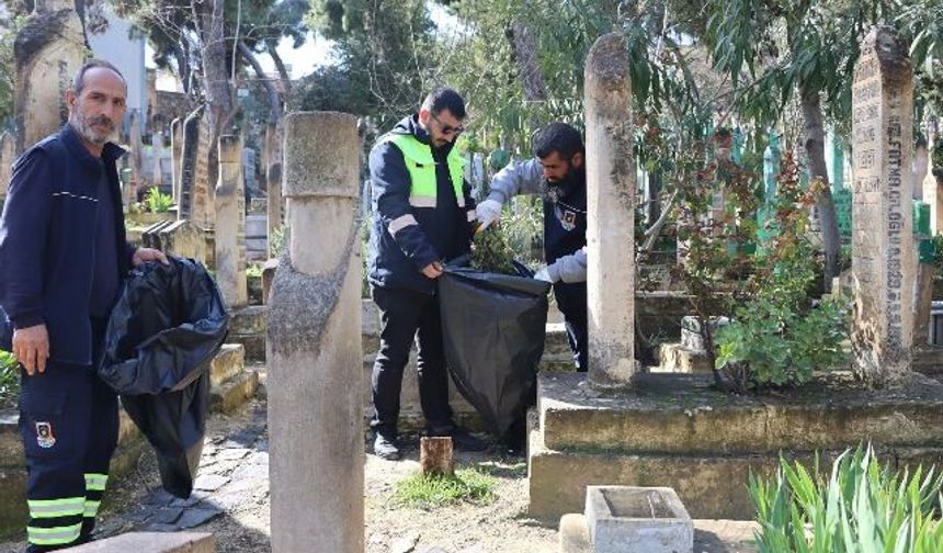BÜYÜKŞEHİR, MEZARLIKLARI BAYRAMA HAZIRLIYOR