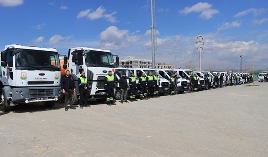 BÜYÜKŞEHİR’DEN SİVRİSİNEK VE HAŞERELERE KARŞI YOĞUN MESAİ