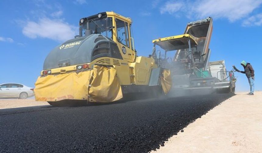 HALFETİ–BOZOVA GRUP YOLUNDAKİ ASFALT ÇALIŞMALARINDA SONA GELİNDİ