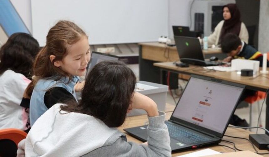 KARAKÖPRÜ’NÜN MİNİK MUCİTLERİ TEKNOFEST’E HAZIRLANIYOR