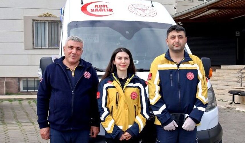 Ambulansta Mucize Doğum: Paramediklerin Zamanla Yarışı