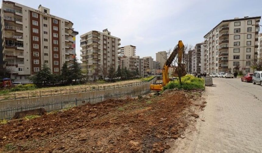 SELDE ZARAR GÖREN PARKLAR YENİDEN YAPILIYOR