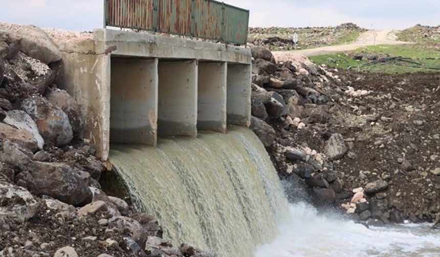 BÜYÜKŞEHİR, VİRANŞEHİR’DE SELİN İZLERİNİ SİLDİ