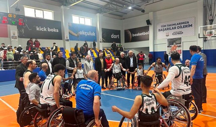 GÜNEYDOĞU DERBİSİNİN KAZANANI ŞANLIURFA BÜYÜKŞEHİR OLDU