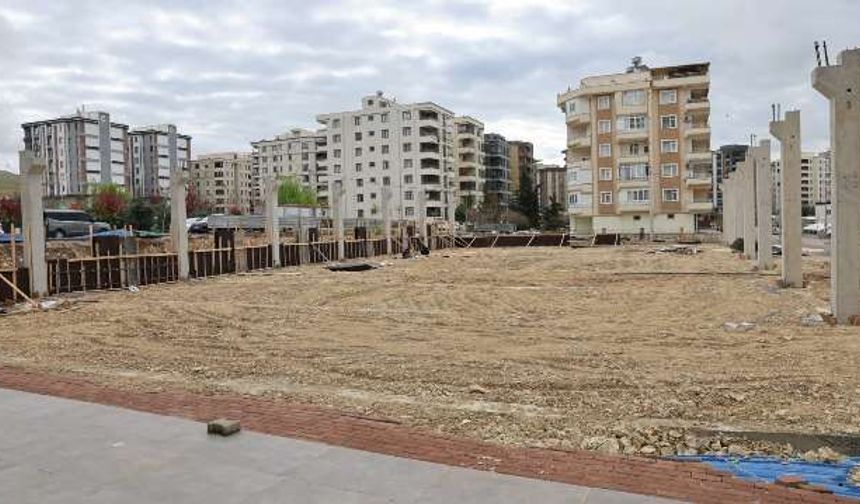 KARAKÖPRÜ BELEDİYESİNDEN BİR MODERN SEMT PAZARI DAHA!