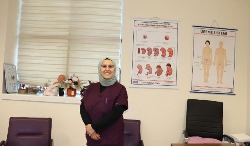 YÜZLERCE DOĞUMA EŞLİK ETTİ