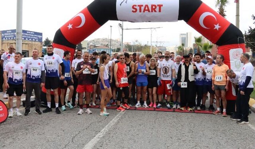 ŞANLIURFA’DA 500 SPORCU TARİHTEN BİLİME KOŞTU