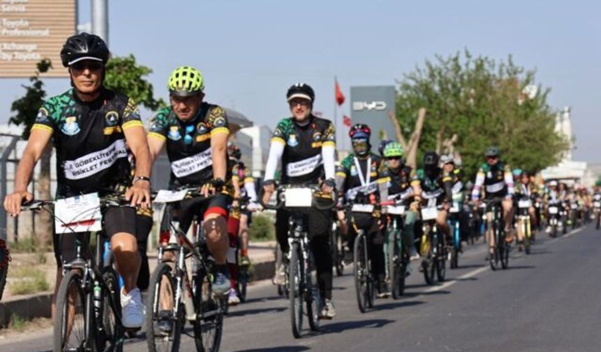 2. GÖBEKLİTEPE BİSİKLET FESTİVALİ’NDE 250 SPORCU HALİLİYE’DE PEDAL ÇEVİRDİ