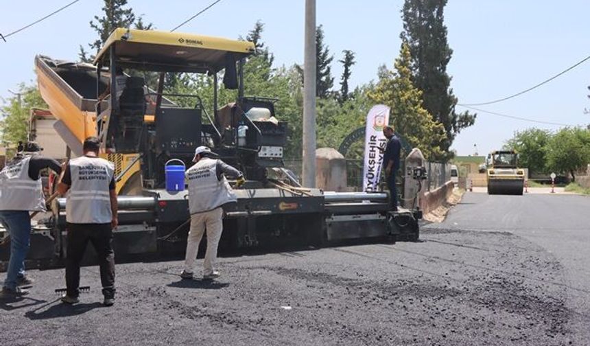 BÜYÜKŞEHİR, KISAS-YARDIMCI YOLUNDA ASFALT SERİMİNE BAŞLADI