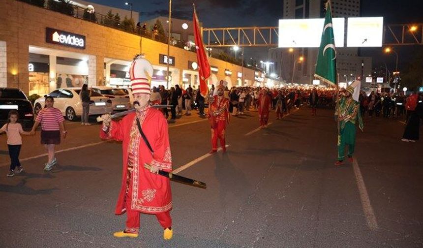HALİLİYE MEHTERANI 19 MAYIS KORTEJİNE DAMGA VURDU