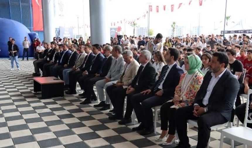ŞANLIURFA’DA “BİLİM ŞENLİĞİ” BÜYÜK İLGİYLE BAŞLADI