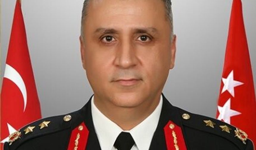 Düz "Bayramlar, birlik, beraberlik ve paylaşmanın en güzel ifadesidir."