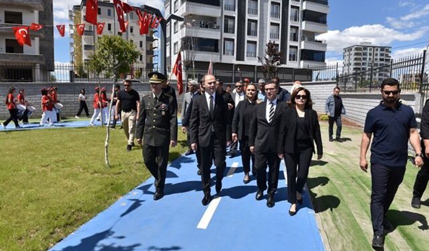 Siverek Belediyesi'nce 19 Mayıs Gençlik Şöleni düzenlendi