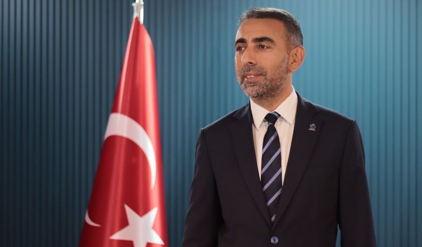 Hukuktan Siyasete Uzanan Bir Yolculuk: Rıdvan Eşin