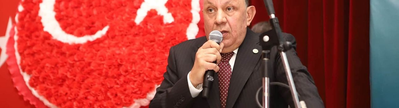 MHP’li Vekil İbrahim Özyavuz, Kayapınar Kongresi’nde Divan Başkanlığı Yaptı