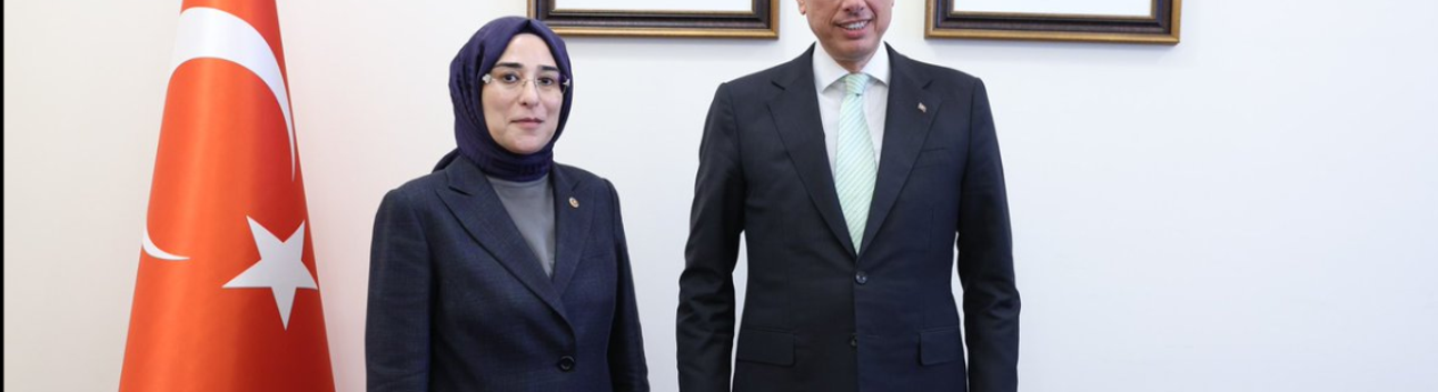 Milletvekili Cevahir Asuman Yazmacı, Sağlık Bakanı Memişoğlu ile Şanlıurfa'nın Sağlık Yatırımlarını Görüştü