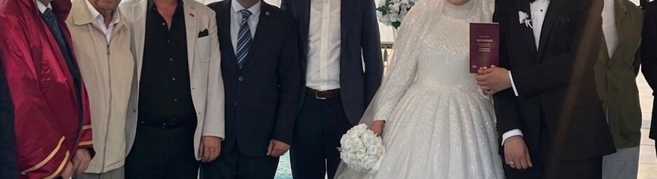 Şanlıurfa'nın Önemli İsimleri İstanbul'da Buluştu: Karadağ ve Şahin Ailelerinin Mutlu Günü