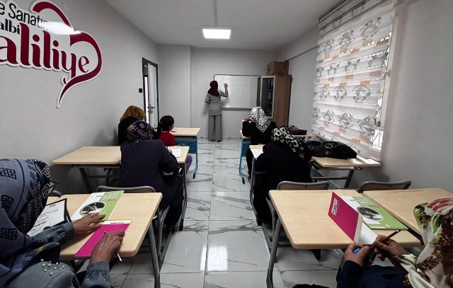 20251107105537 74538 73936