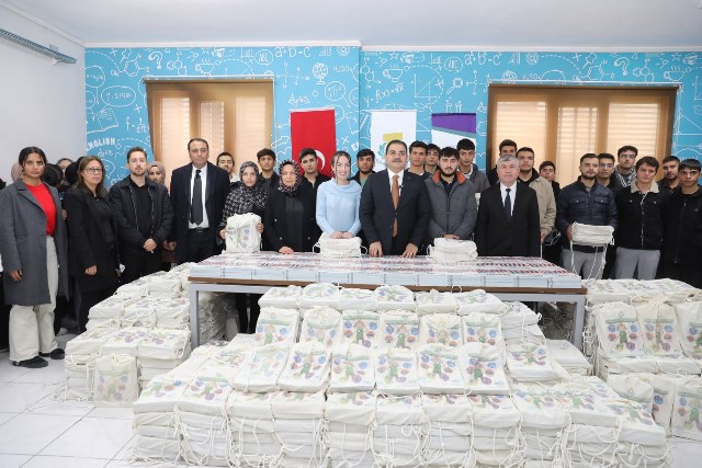 20251215155406 30771 15766