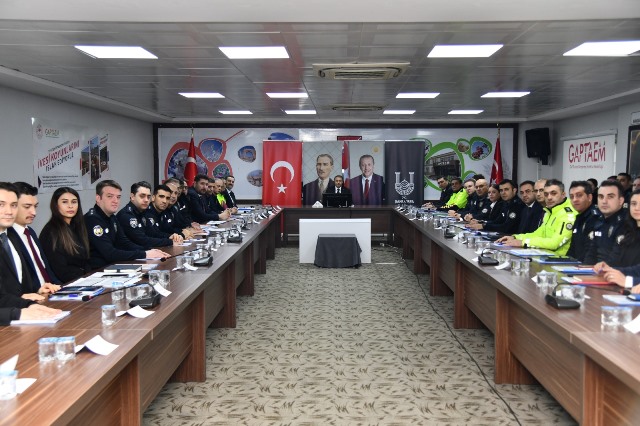 16 2025 Y I L I M E R C E K A L T I N A A L I N D I 1