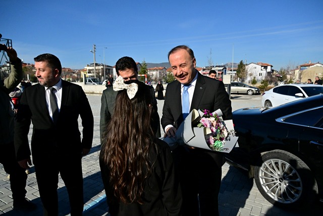 616193714 1425851925660371 2992914714205193743 N