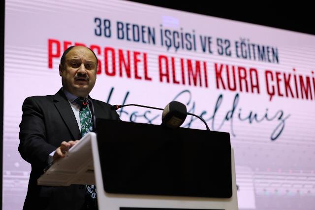 Başkan Gülpinar “Doğrudan İsti̇hdam Deği̇l, Hakkani̇yetli̇ Eleme Yapiyoruz” (8) Kopya