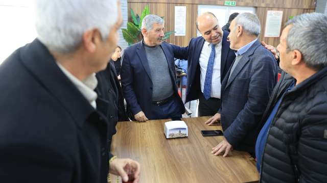 Başkan Ni̇hat Çi̇ftçi̇, Emekli̇lere Mi̇safi̇r Oldu (7)