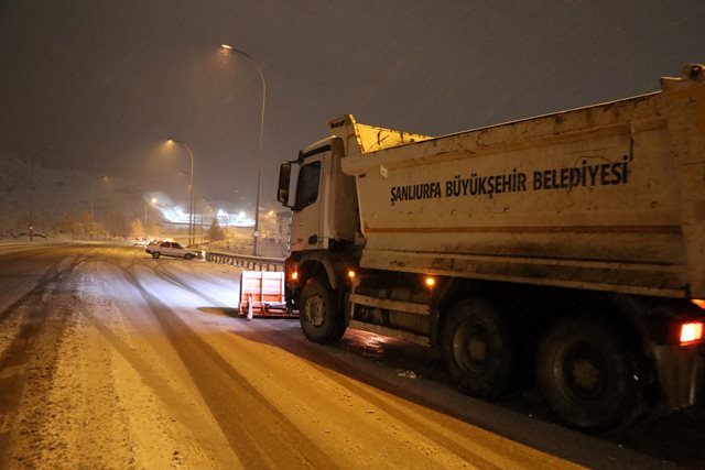 G S Yq9 U W E A A Ot Ah-1