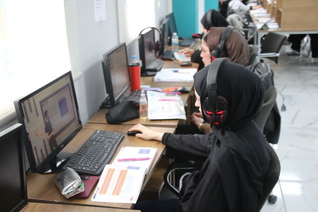 Başkan Canpolat’tan Eği̇ti̇me Tam Destek Gençlere Ücretsi̇z İnternet (2)