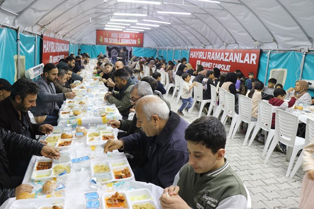 Hali̇li̇ye’de ‘Ramazan’ Dolu Dolu Yaşaniyor (6)