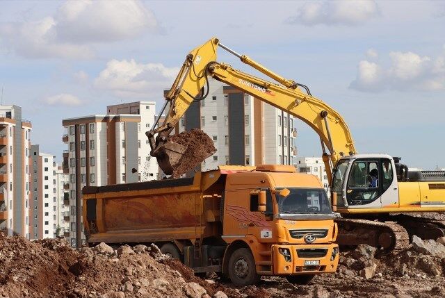 Karaköprü Beledi̇yesi̇nden Mehmetçi̇k Ve Atakent’e Dev Spor Yatirimi (2)