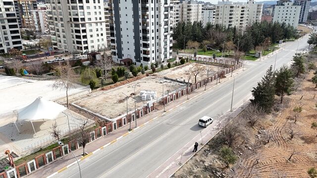 Karaköprü Beledi̇yesi̇nden Mehmetçi̇k Ve Atakent’e Dev Spor Yatirimi (3)