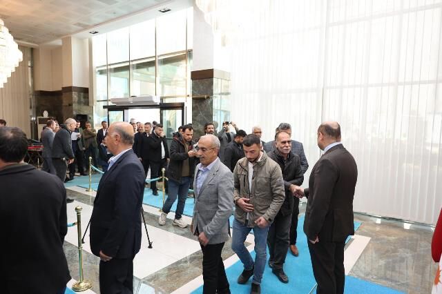 Başkan Gülpinar, Beledi̇ye Personeli̇yle Bayramlaşti (5)