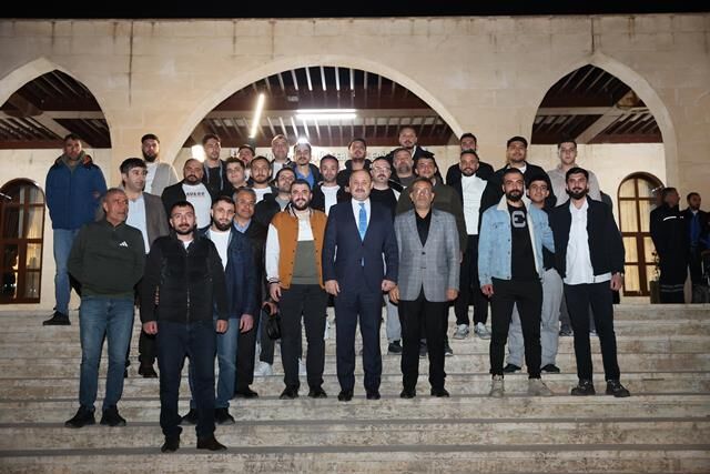 Başkan Gülpinar, Engelli̇ Bi̇reylerle Gönül Sofrasinda (5)