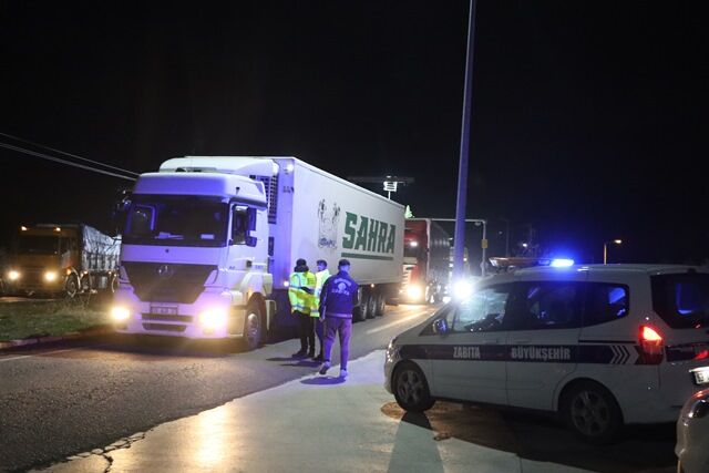 Büyükşehi̇r Hks Deneti̇mleri̇ni̇ Sürdürüyor (3) Kopya