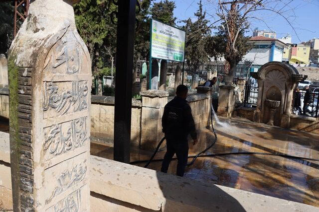 Büyükşehi̇r, Mezarliklari Bayrama Hazirliyor (5)