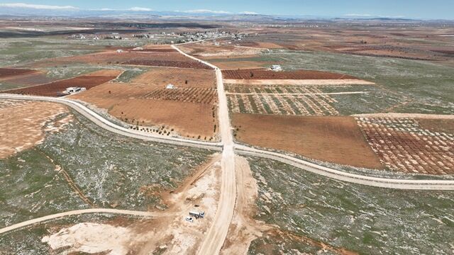 Halfeti̇–Bozova Grup Yolundaki̇ Asfalt Çalişmalarinda Sona Geli̇ndi̇ (8)