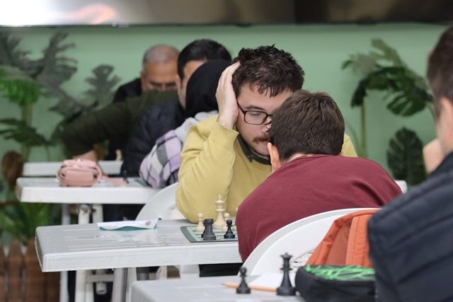 Karaköprü Satranç Turnuvasi’na Ev Sahi̇pli̇ği̇ Yapti (9)