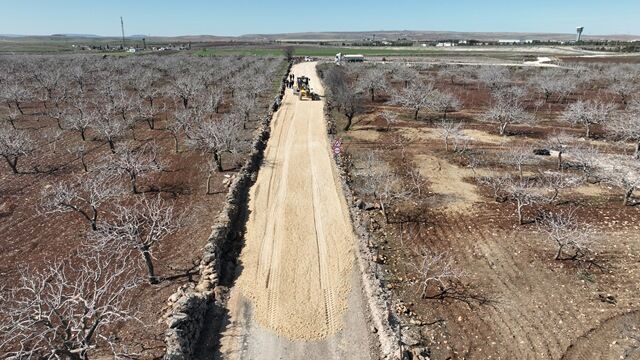 Karaköprü’de Kirsal Yollarda Çalişmalar Sürüyor (3)
