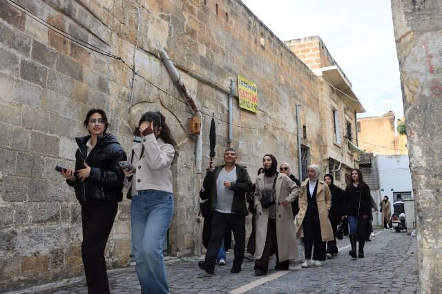Şanliurfa’nin Mi̇mari̇ Mi̇rasi, Öğrenci̇leri̇n Gözünden Yeni̇den Değerlendi̇ri̇li̇yor (11)