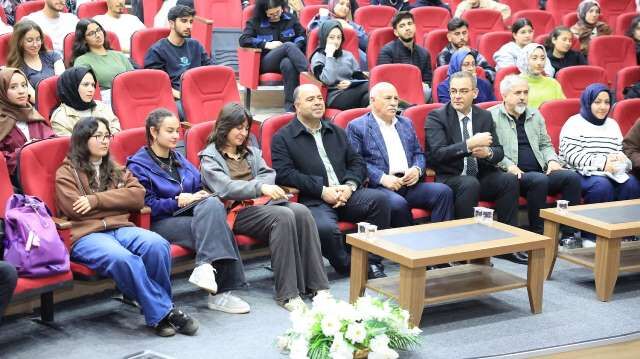 Başkan Ni̇hat Çi̇ftçi̇ Gençleri̇mi̇z Geleceği̇mi̇zdi̇r (6)