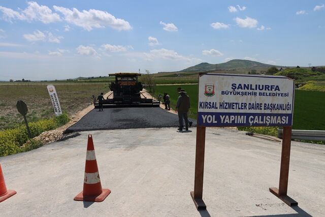 Büyükşehi̇r, 14 Ki̇lometreli̇k Grup Yolunu Asfaltla Buluşturuyor (8)