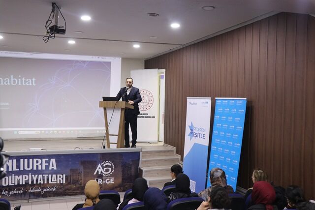 Büyükşehi̇r’den Gençlere Gelecek Odakli Eği̇ti̇m Hamlesi̇ (9)