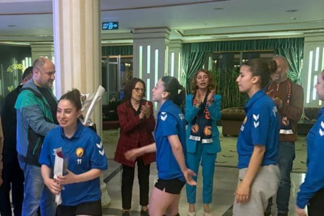 Güneşi̇n Çocuklari 1. Li̇g’e Yükseldi̇ (3)