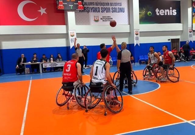 Güneydoğu Derbi̇si̇ni̇n Kazanani Şanliurfa Büyükşehi̇r Oldu (2)-1