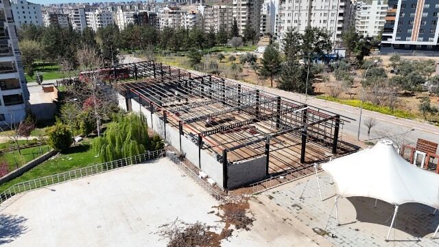 Karaköprü Atakent’te İki̇ Yeni̇ Spor Salonu Yükseli̇yor (2)